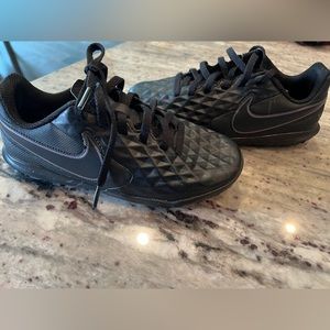 Kids Nike INDOOR soccer shoes. Gently used. Great condition